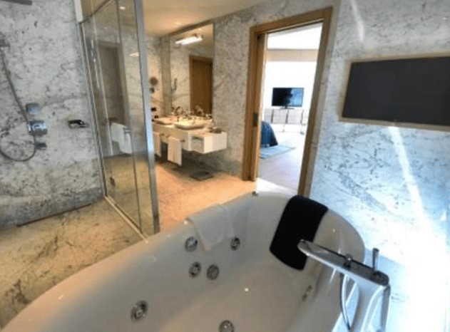 Wyndham Grand Istanbul Levent: A Luxurious Getaway in the Heart of Istanbul