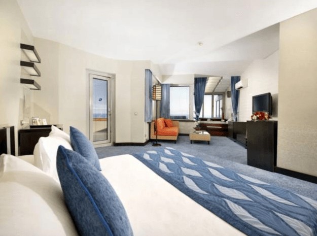 Limak Lara Deluxe Hotel & Resort